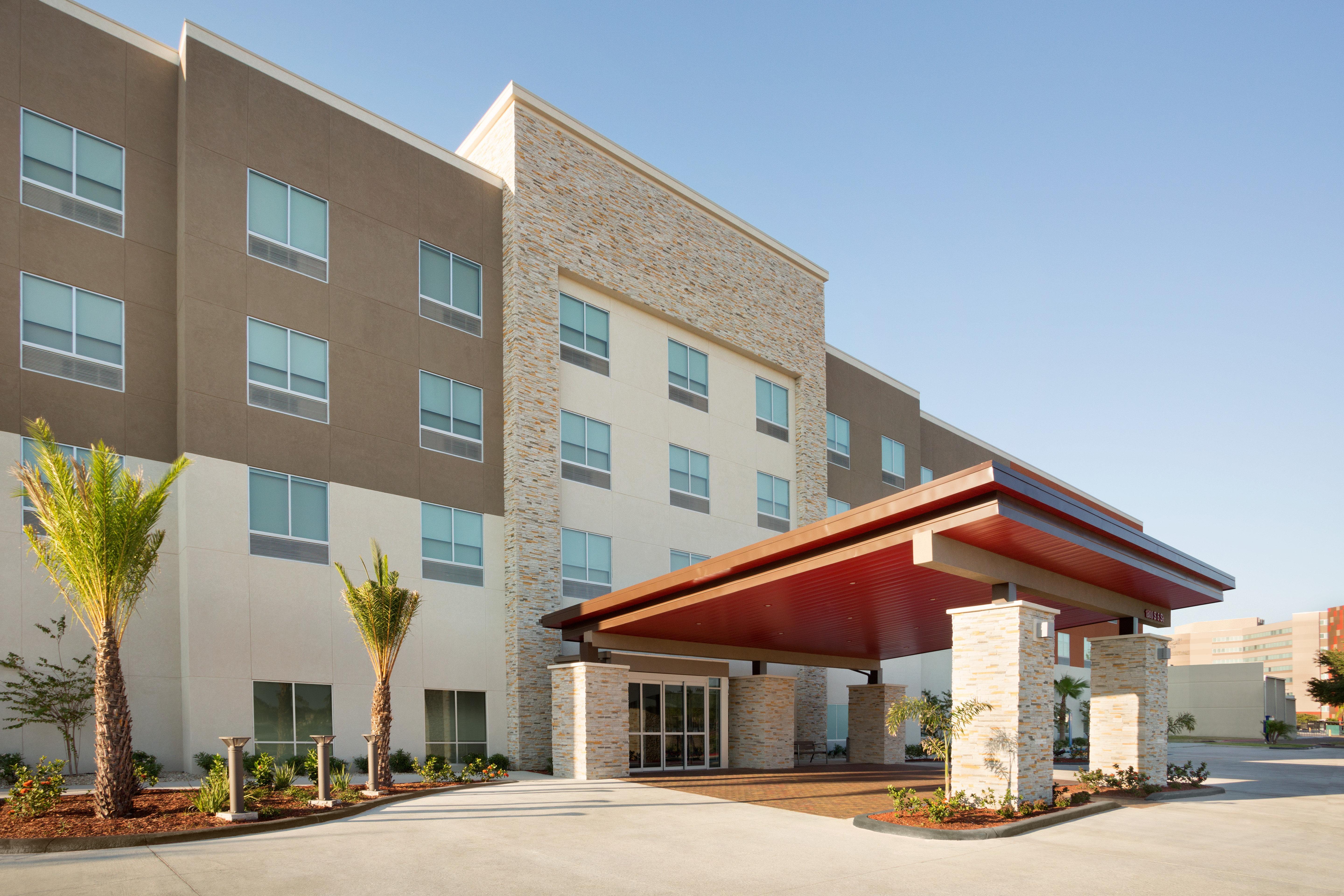 Holiday Inn Express & Suites - Mcallen - Medical Center Area, An Ihg Hotel Exterior photo